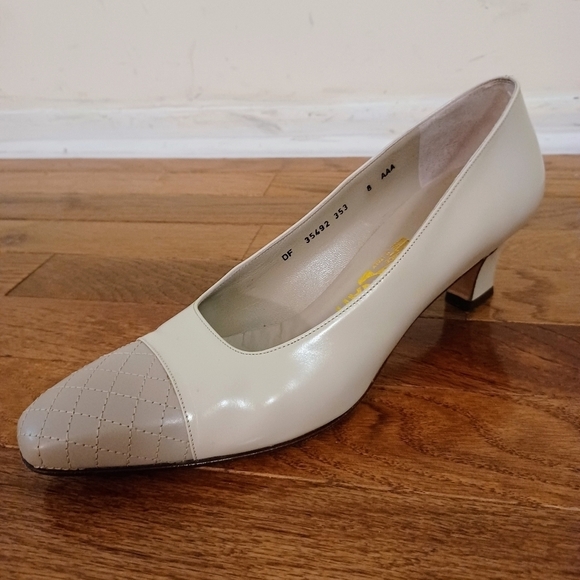 SALVATORE Ferragamo Classic Bone Quilted Cap Toe Shoes Sz 8 - Picture 1 of 7